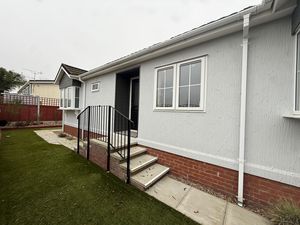 Photo 18- click for photo gallery